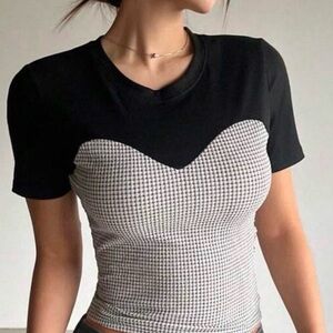 SHEIN Black and White  Short Sleeve Top